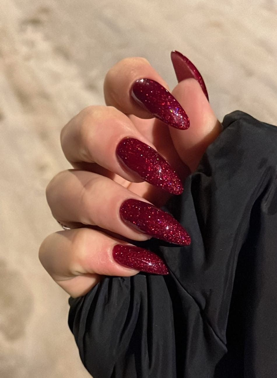 Squoval aura nail design by Ella Rose