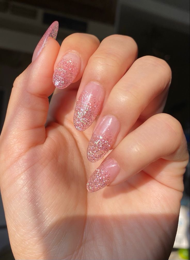 Oval art nail design by Ella Rose