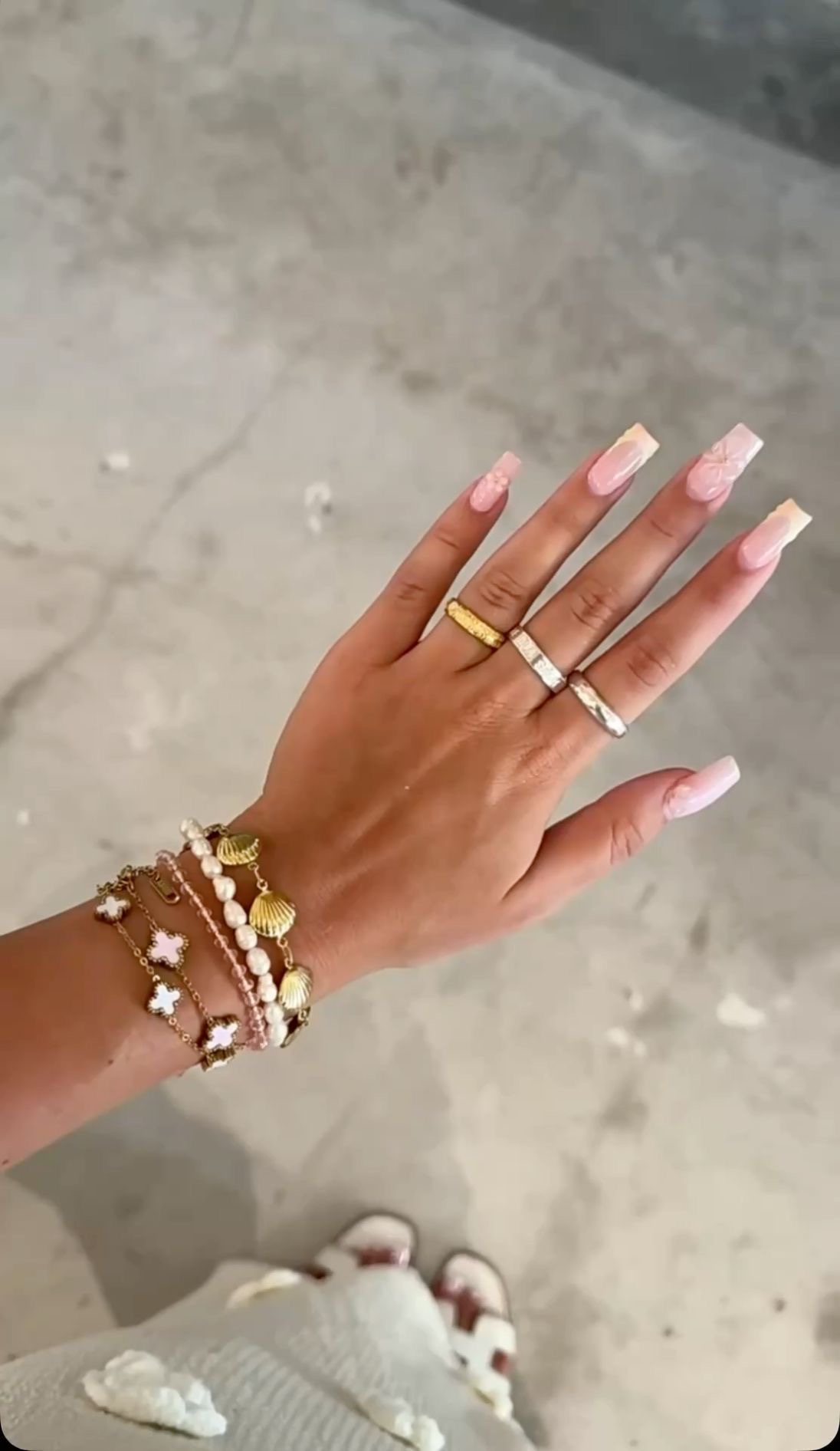 Squoval line art nail design by Alice Hart