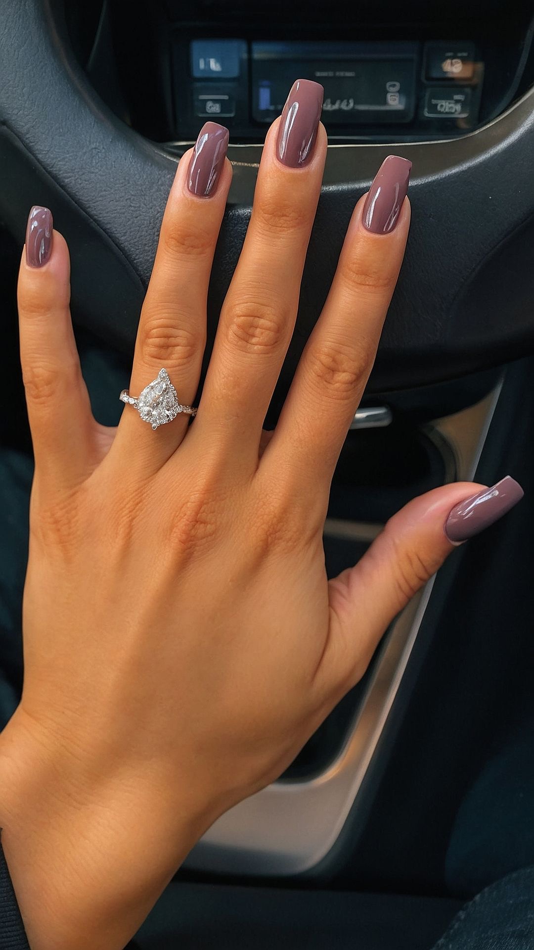 Squoval aura nail design by Lily Grace