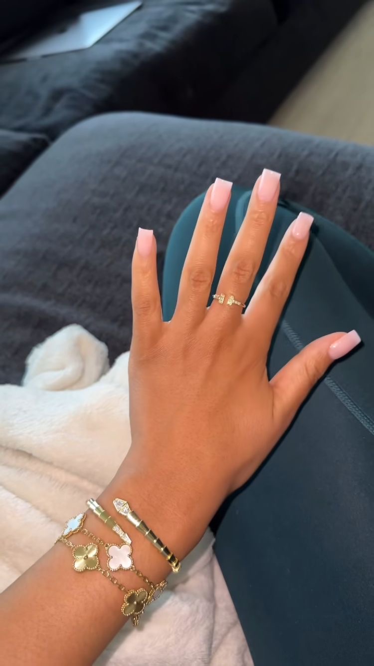 Squoval line art nail design by Hannah Rae