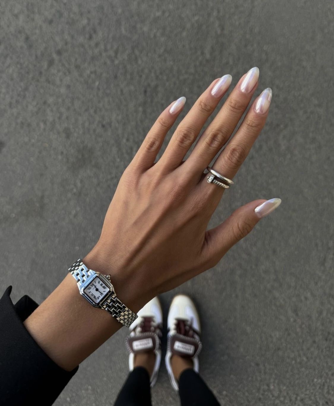 Oval geometric nail design by Violet Jade