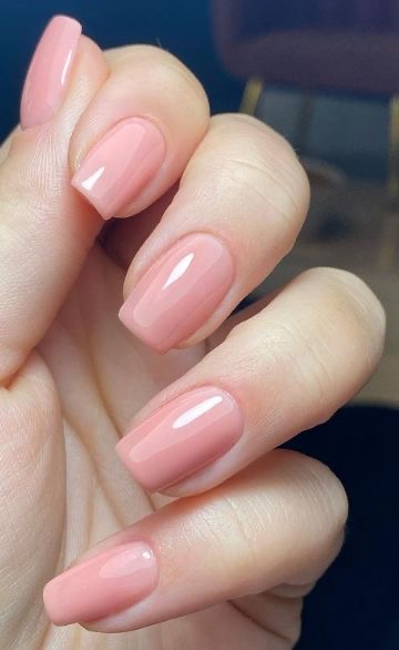 Oval glazed nail design by Bella Romano