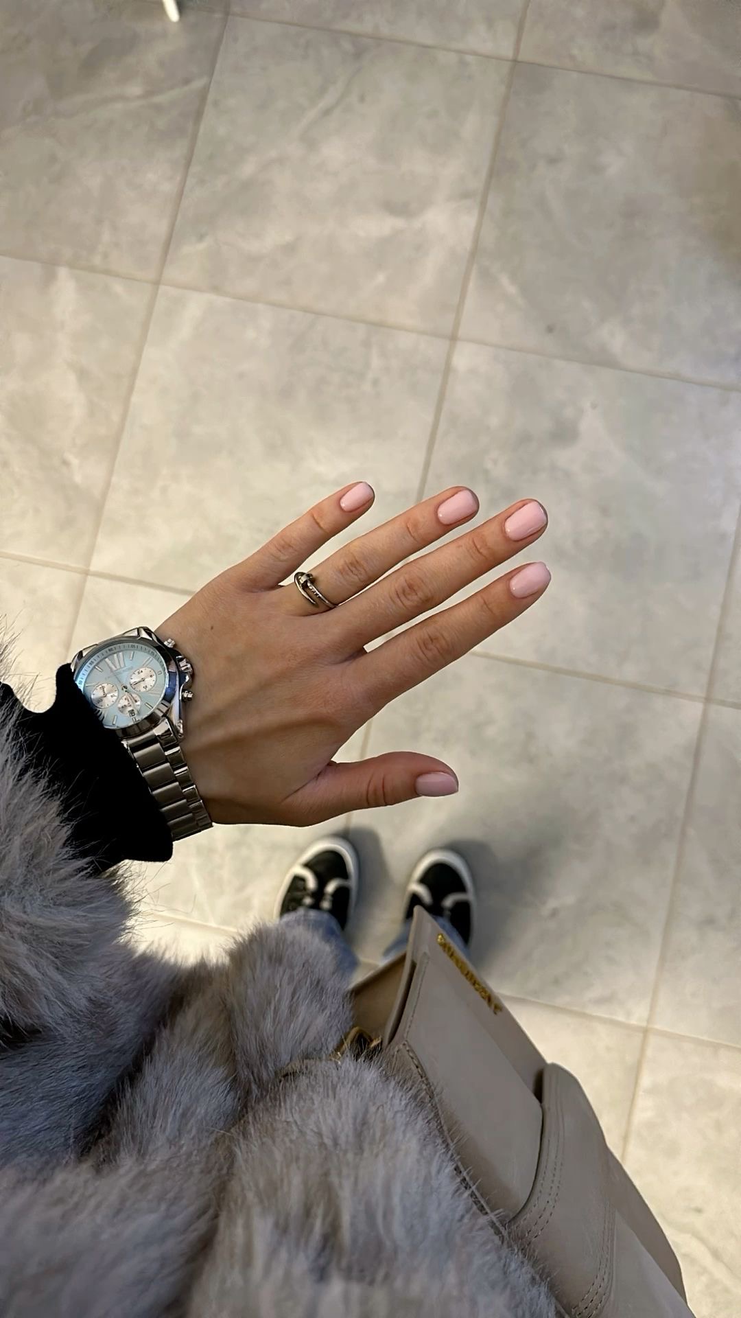 Stiletto line art nail design by Mia Jade