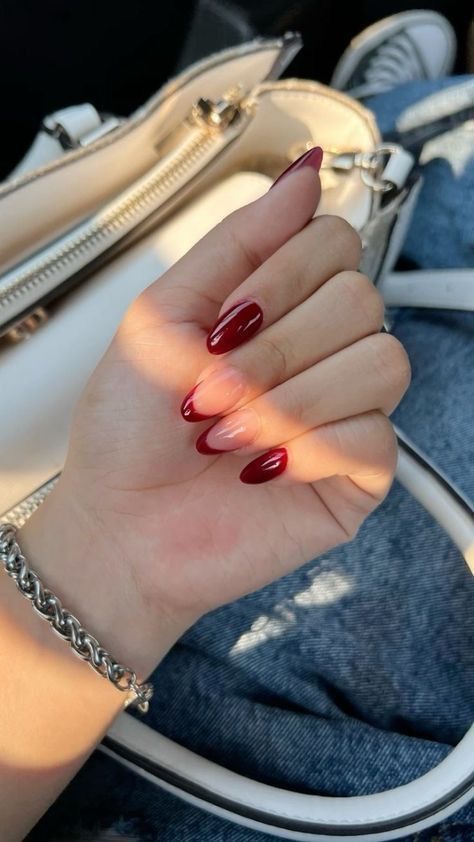 Stiletto geometric nail design by Grace Lin