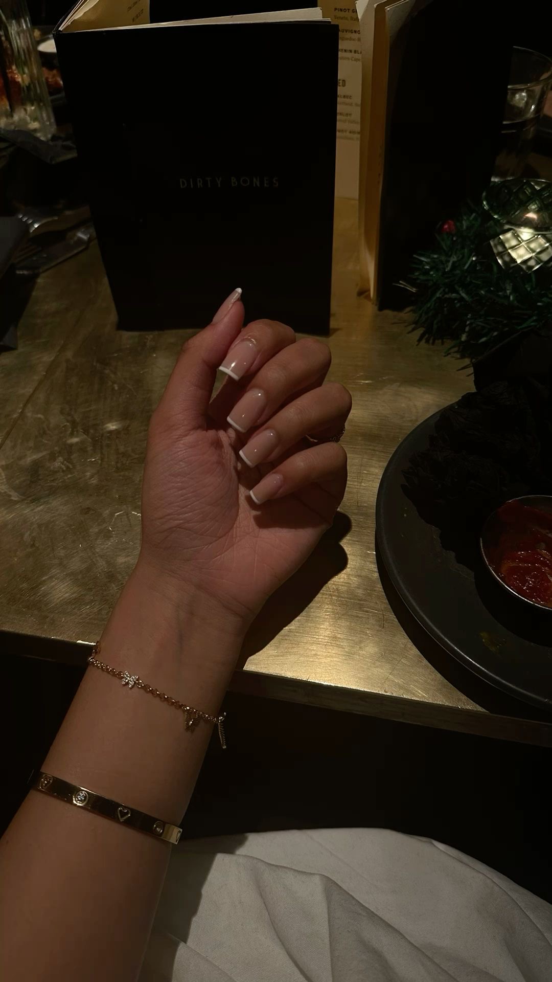 Stiletto marble nail design by Hana Kim