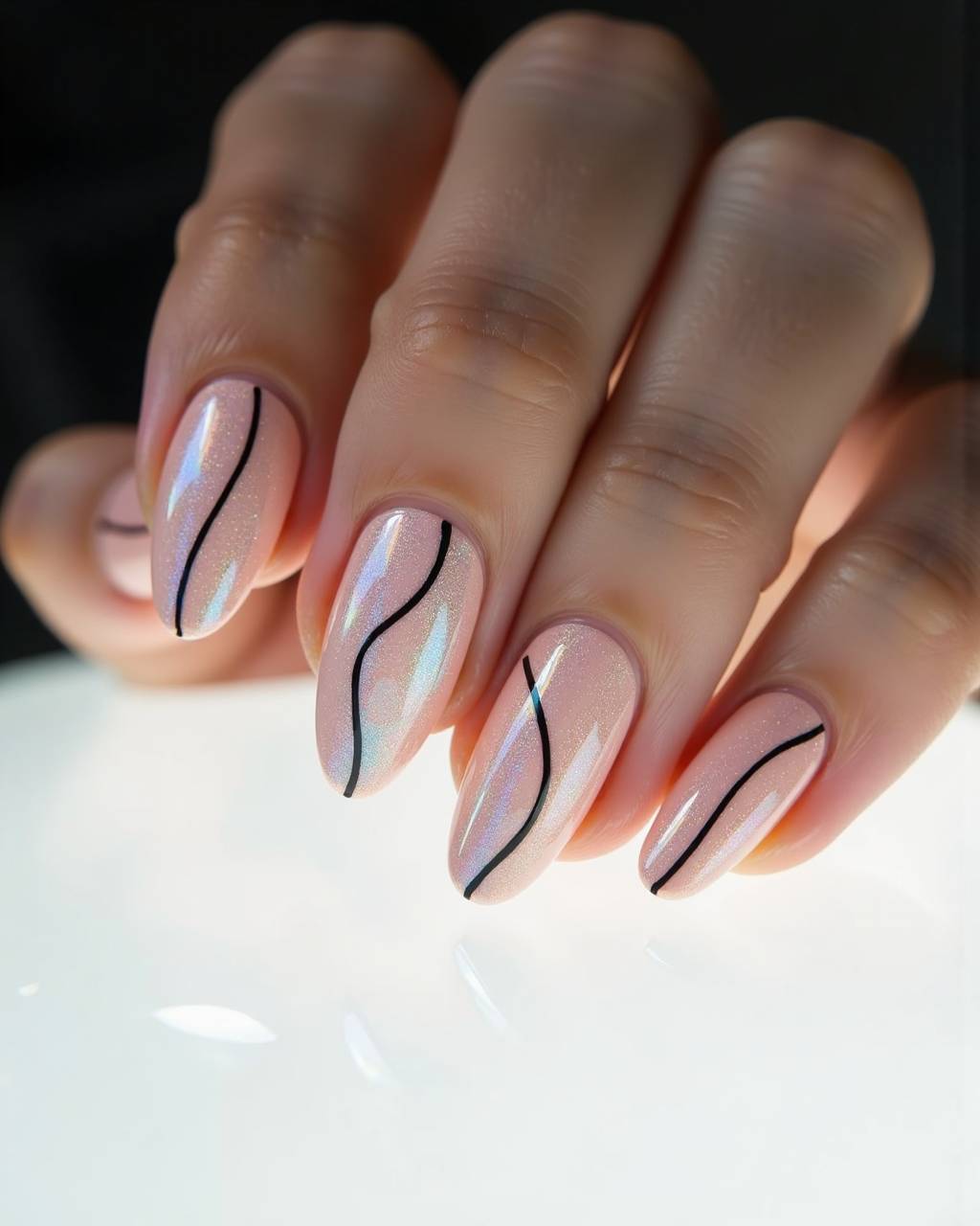 Oval line art nail design by Hana Kim