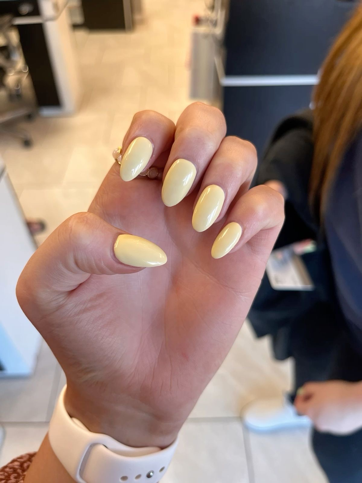 Oval rhinestone nail design by Hana Kim