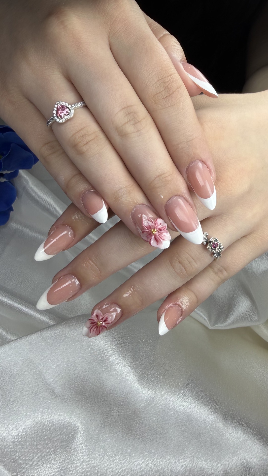 Stiletto almond nail design by Márcia Tavares