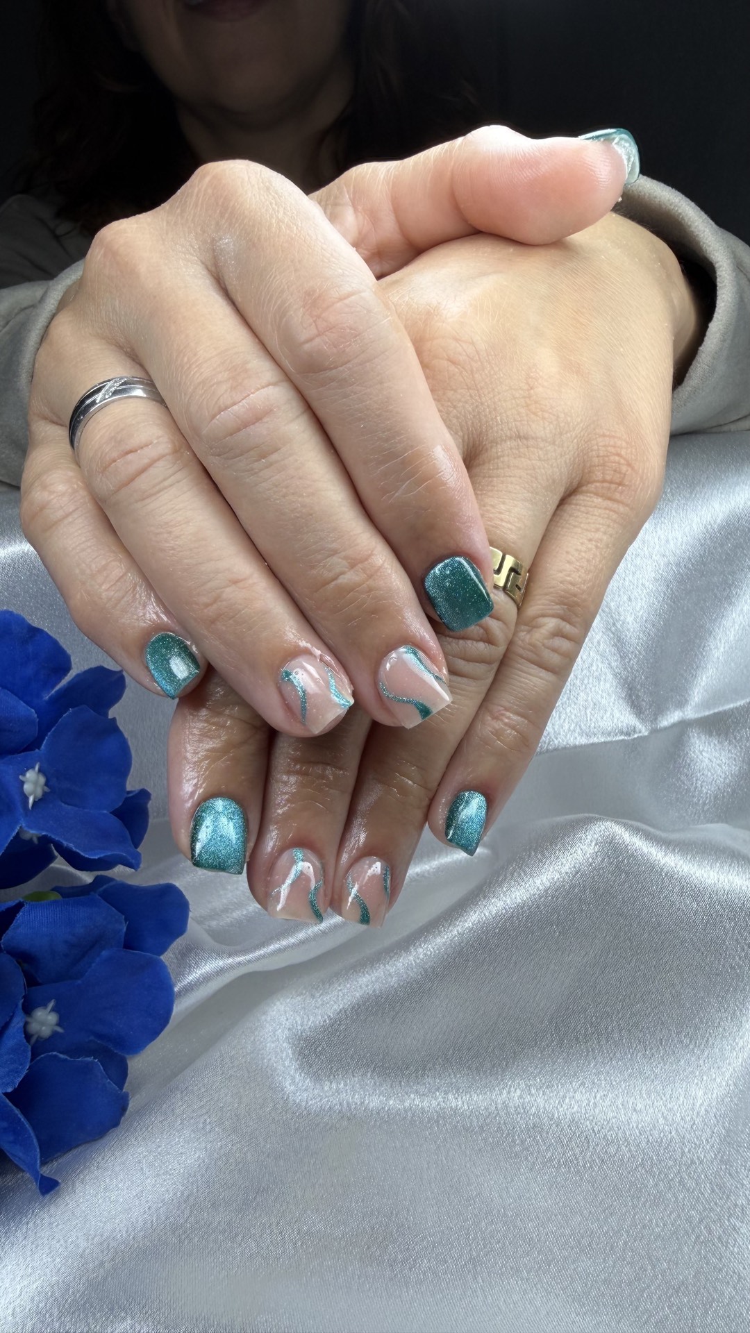 Square abstract nail design by Márcia Tavares