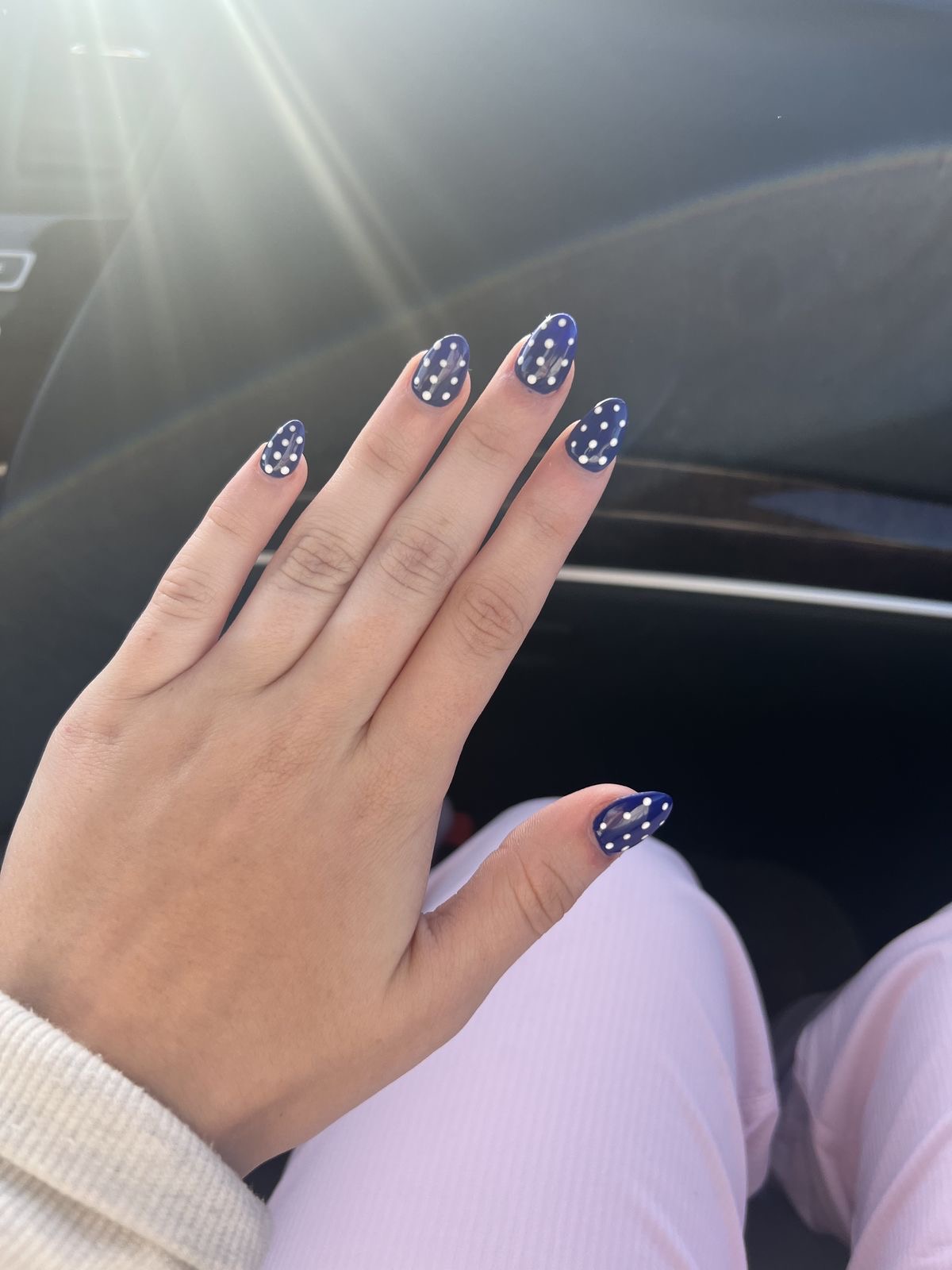Oval aura nail design by Sadie Bloom