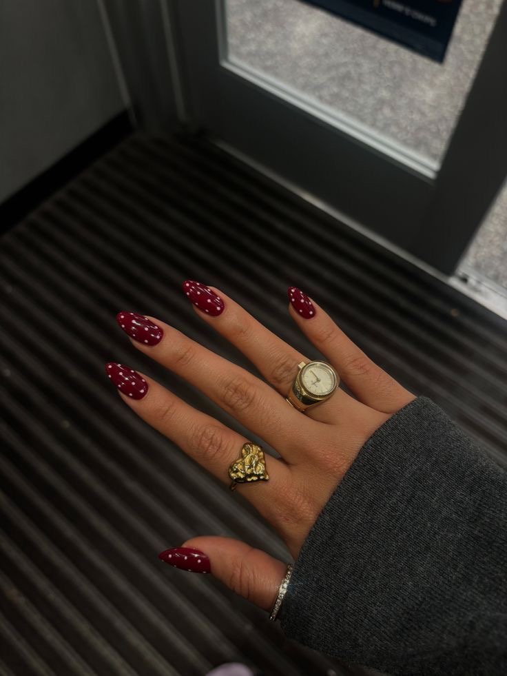 Stiletto glazed nail design by Sadie Bloom