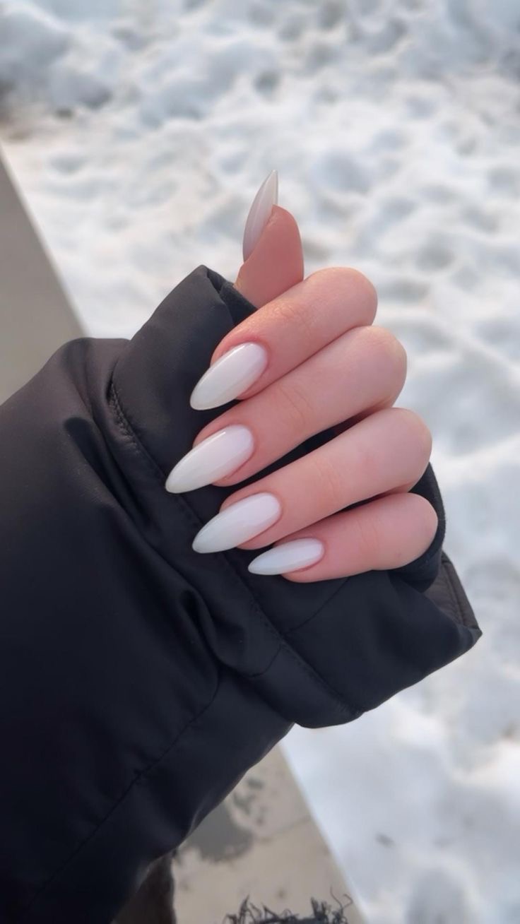 Squoval abstract nail design by Bella Quinn