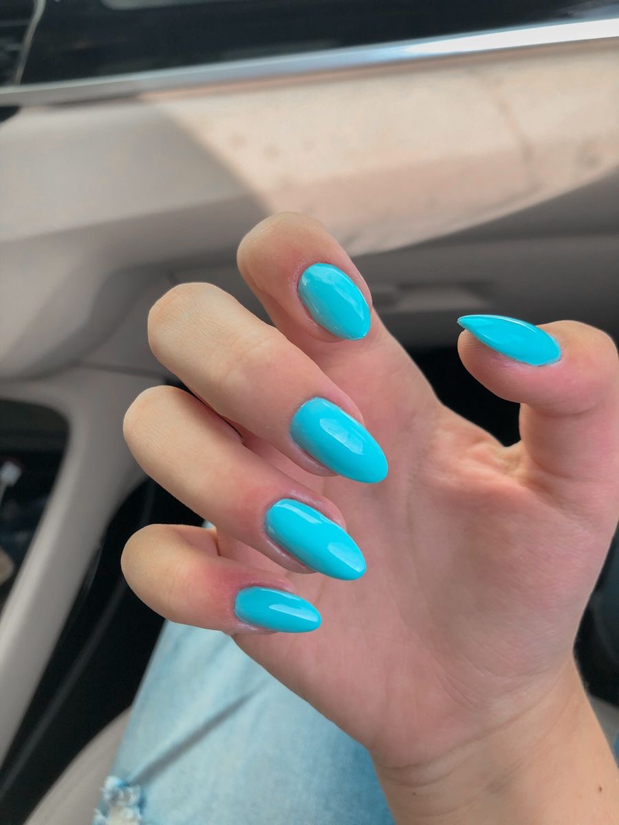 Squoval marble nail design by Everly Grace