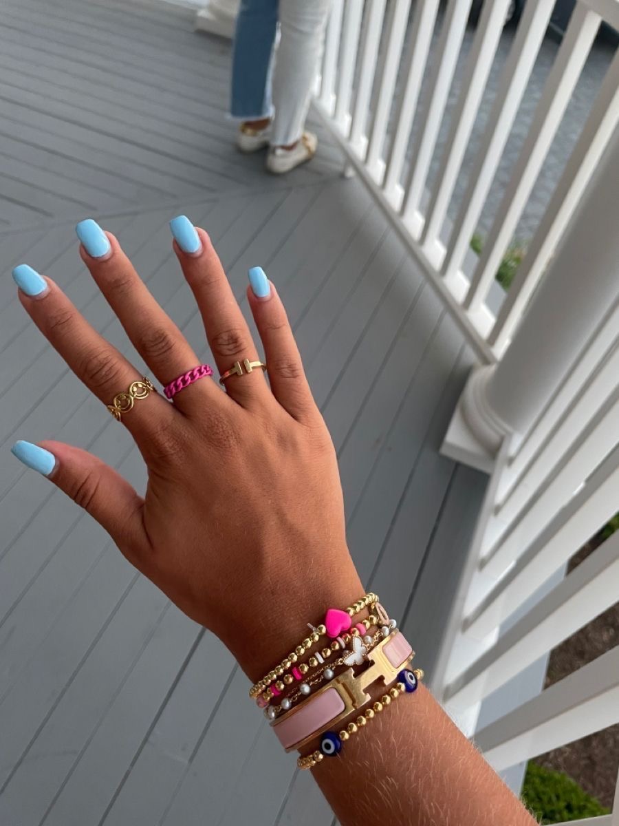 Stiletto ombre nail design by Willow Hart