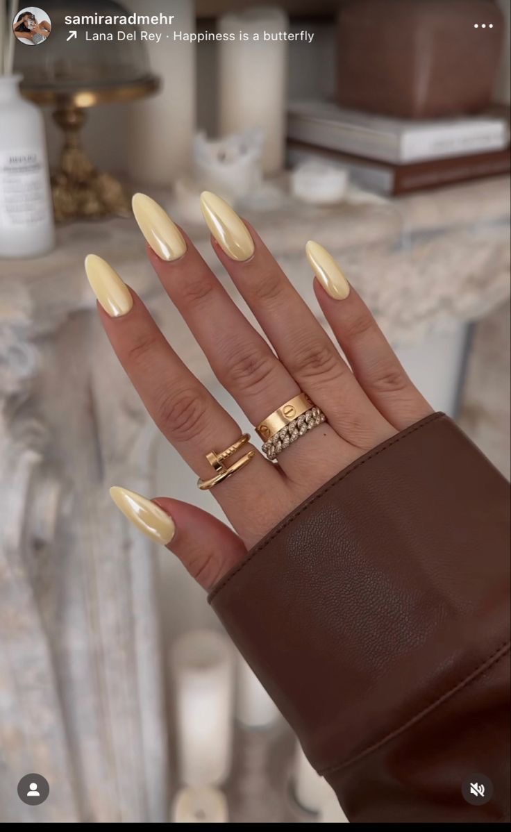 Squoval chrome French nail design by Willow Hart
