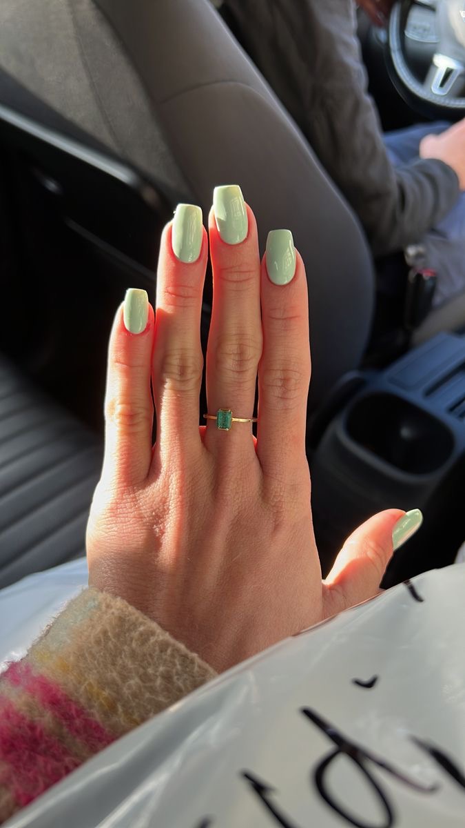 Square minimalist nail design by Sophie Chevalier