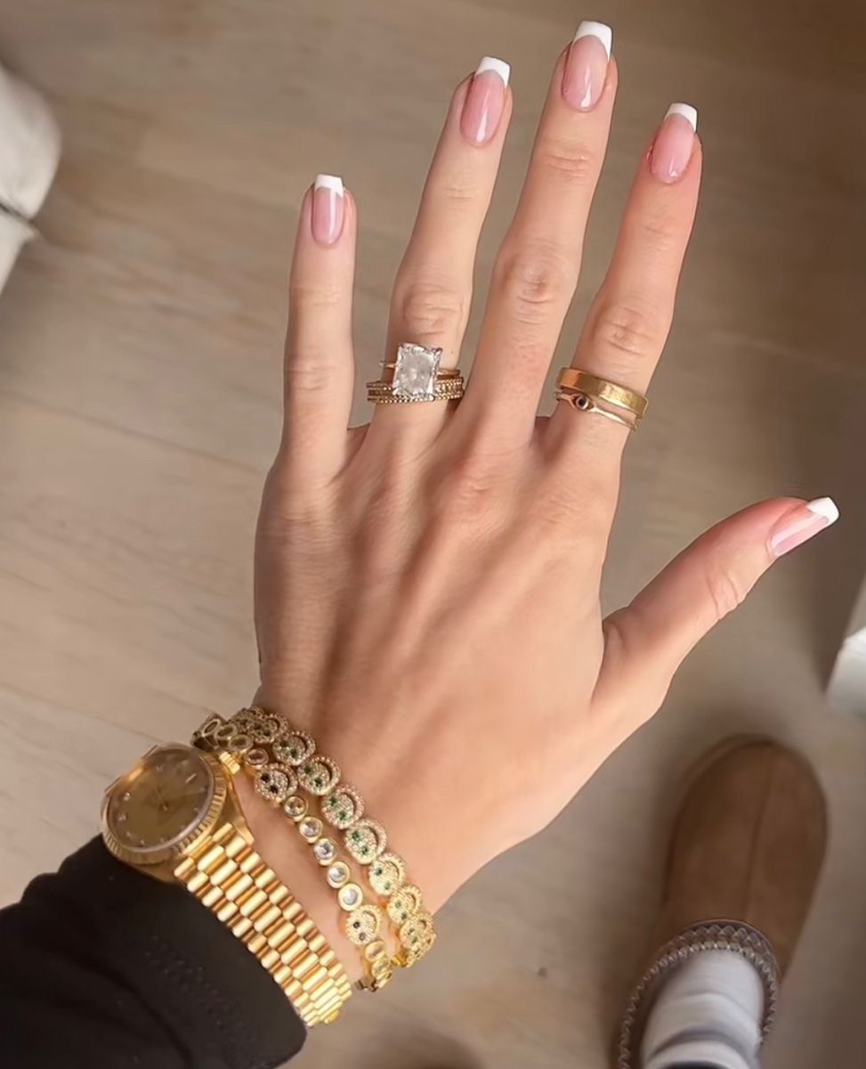 Squoval marble nail design by Sophie Chevalier